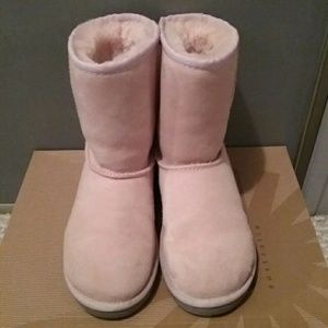 Light Pink Uggs